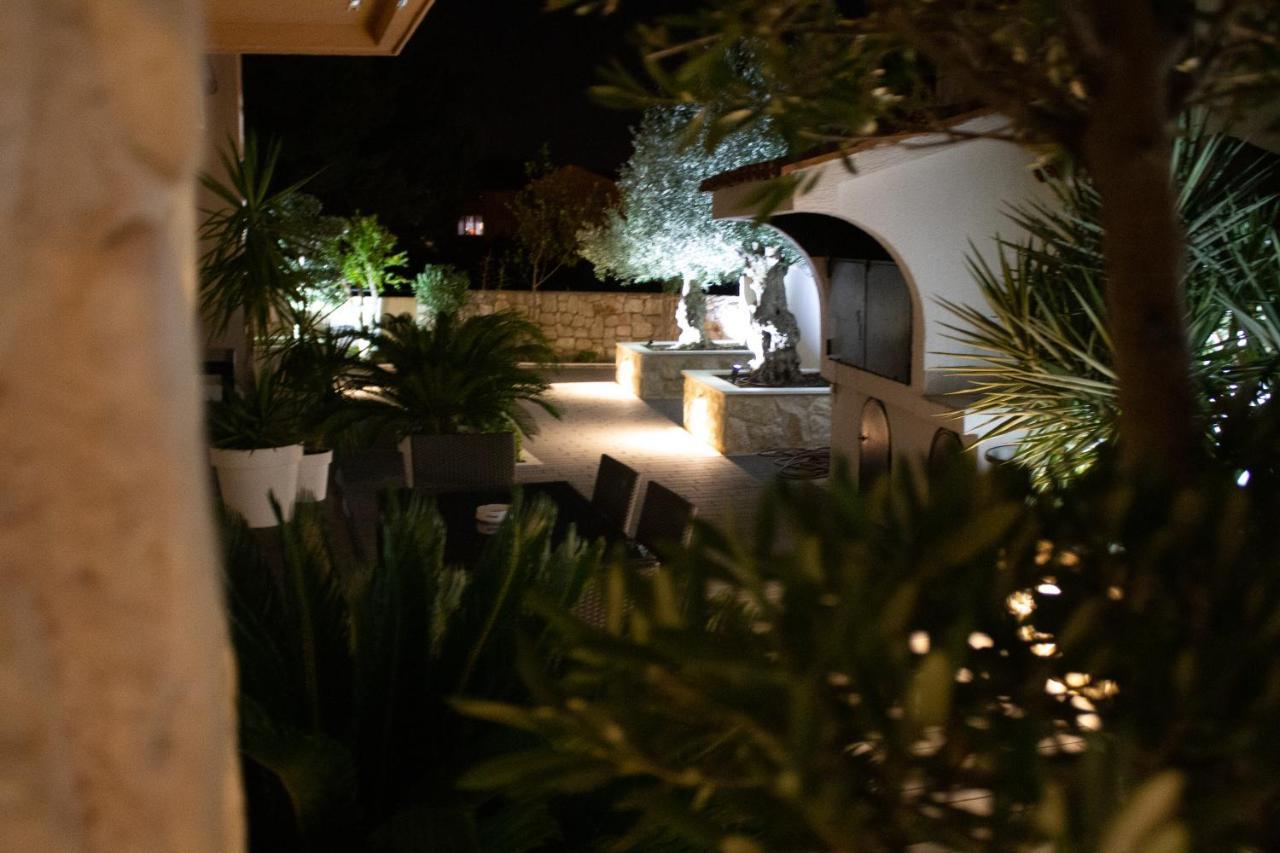 וודיצה Apartments Villa Jelena מראה חיצוני תמונה