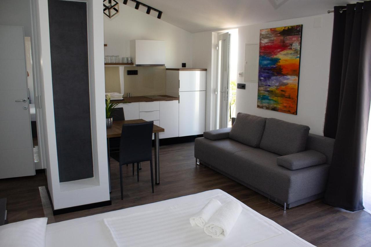 וודיצה Apartments Villa Jelena מראה חיצוני תמונה