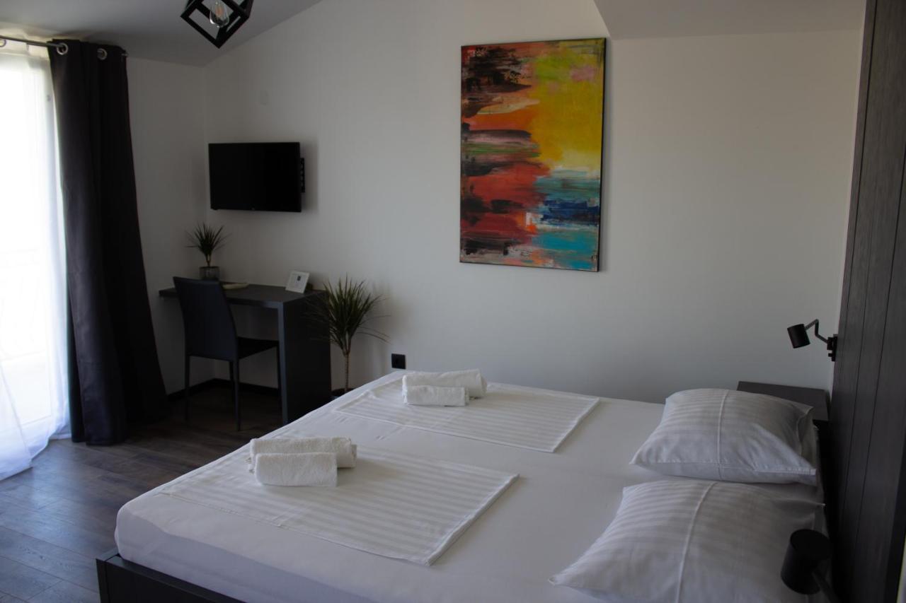 וודיצה Apartments Villa Jelena מראה חיצוני תמונה