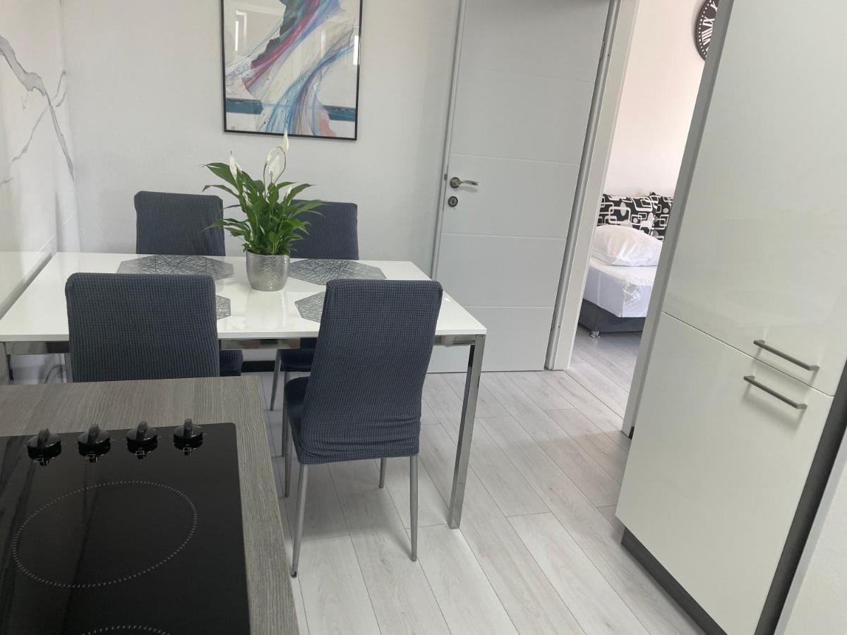 וודיצה Apartments Villa Jelena מראה חיצוני תמונה